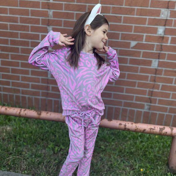 Welurowy komplet dla dziewczynki – polska produkcja