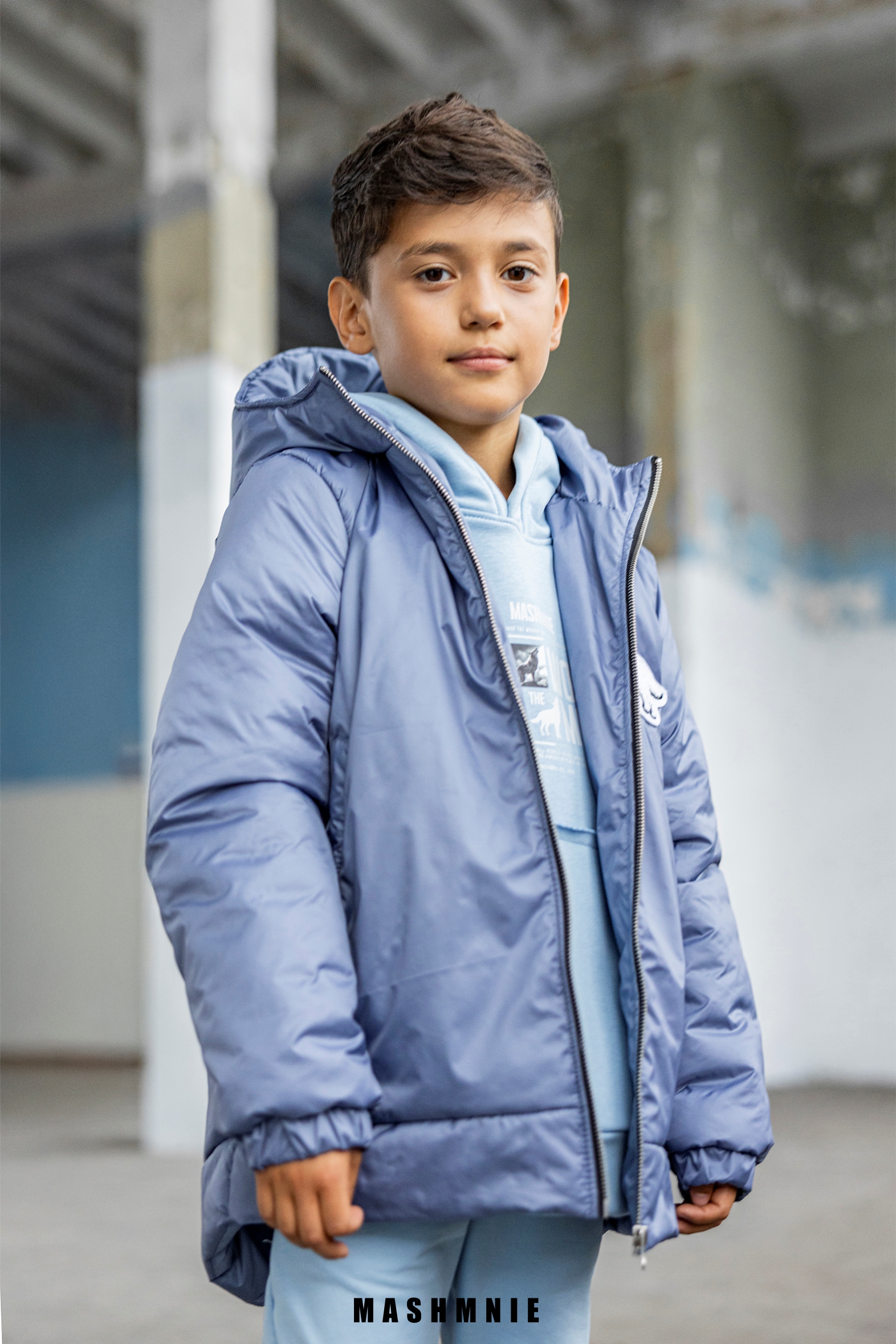 Kurtka chłopięca Mashmnie z naszywką wilka – niebieska