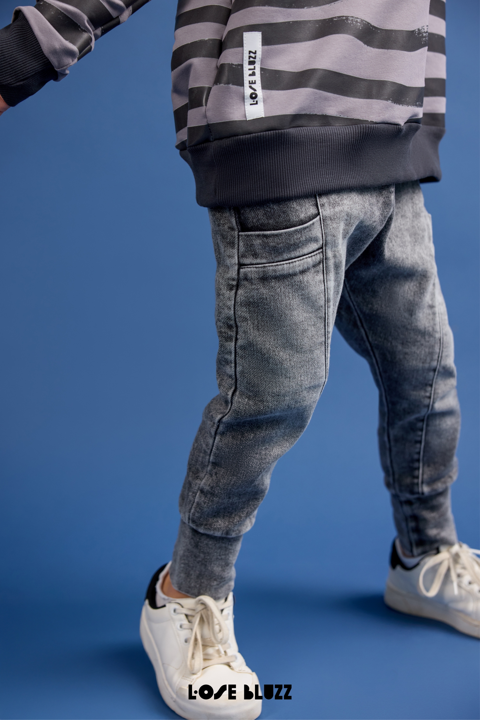 Spodnie jeansowe LOOSE BLUZZ – szare