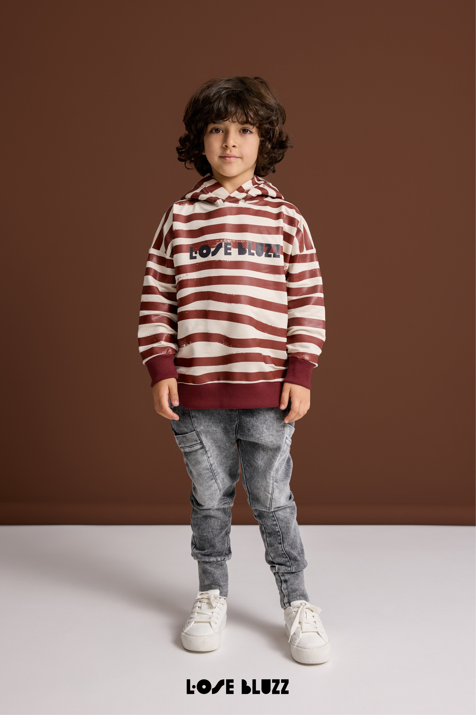 Spodnie jeansowe LOOSE BLUZZ – szare - obrazek 4