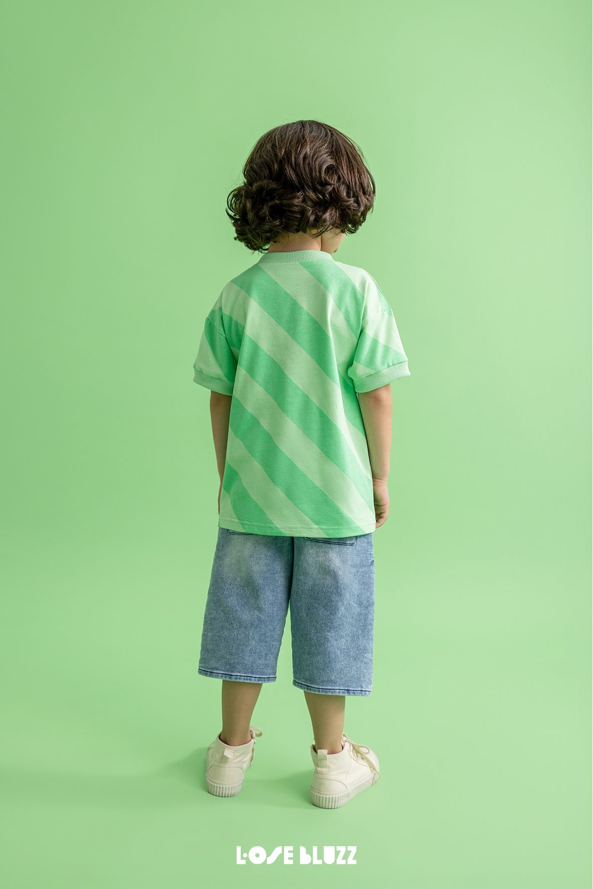 T-shirt w paski Loose Bluzz zielony - obrazek 5