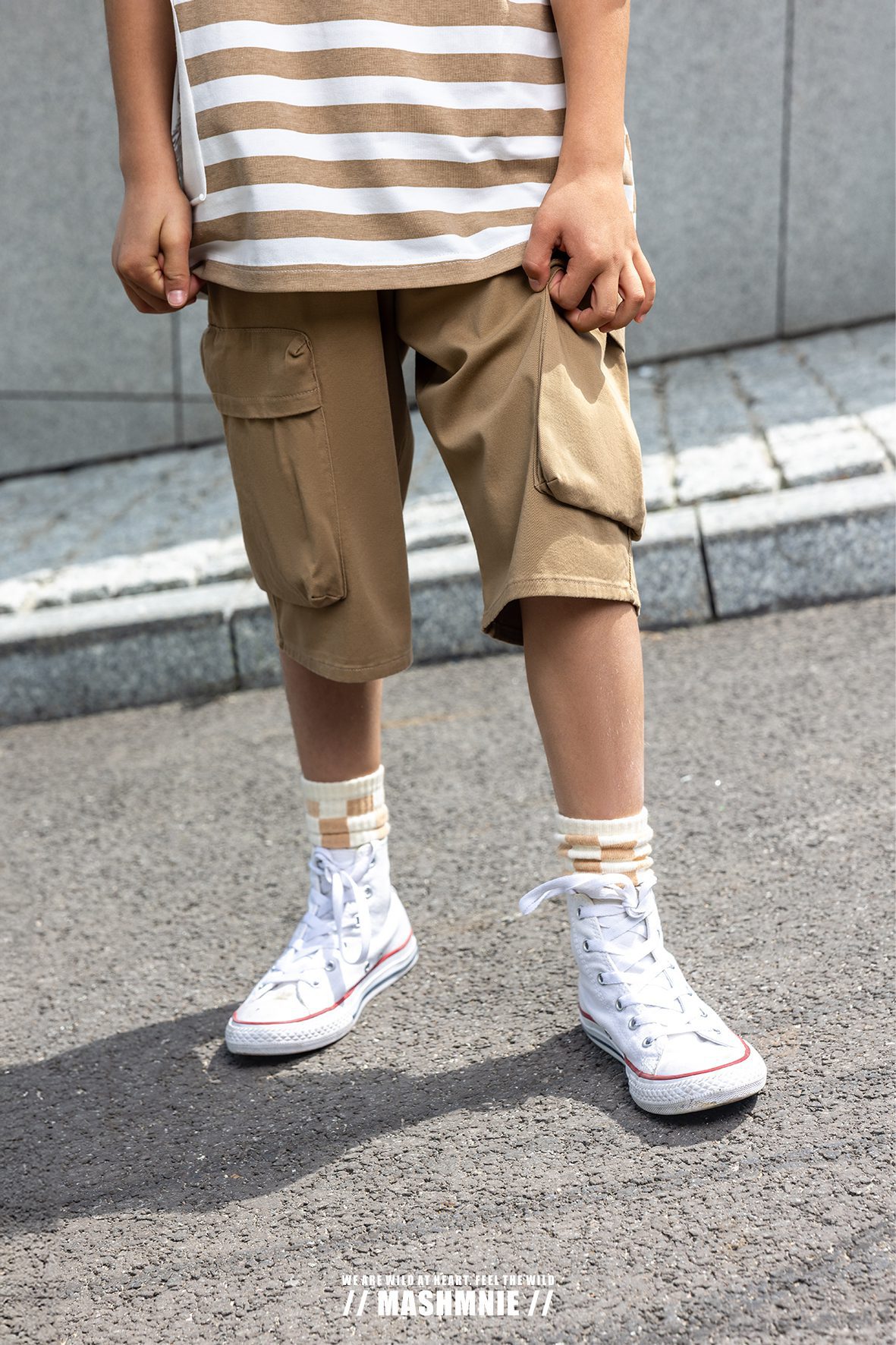 Szorty / spodenki cargo dla chłopca MASH MNIE – KARMELOWY - obrazek 3