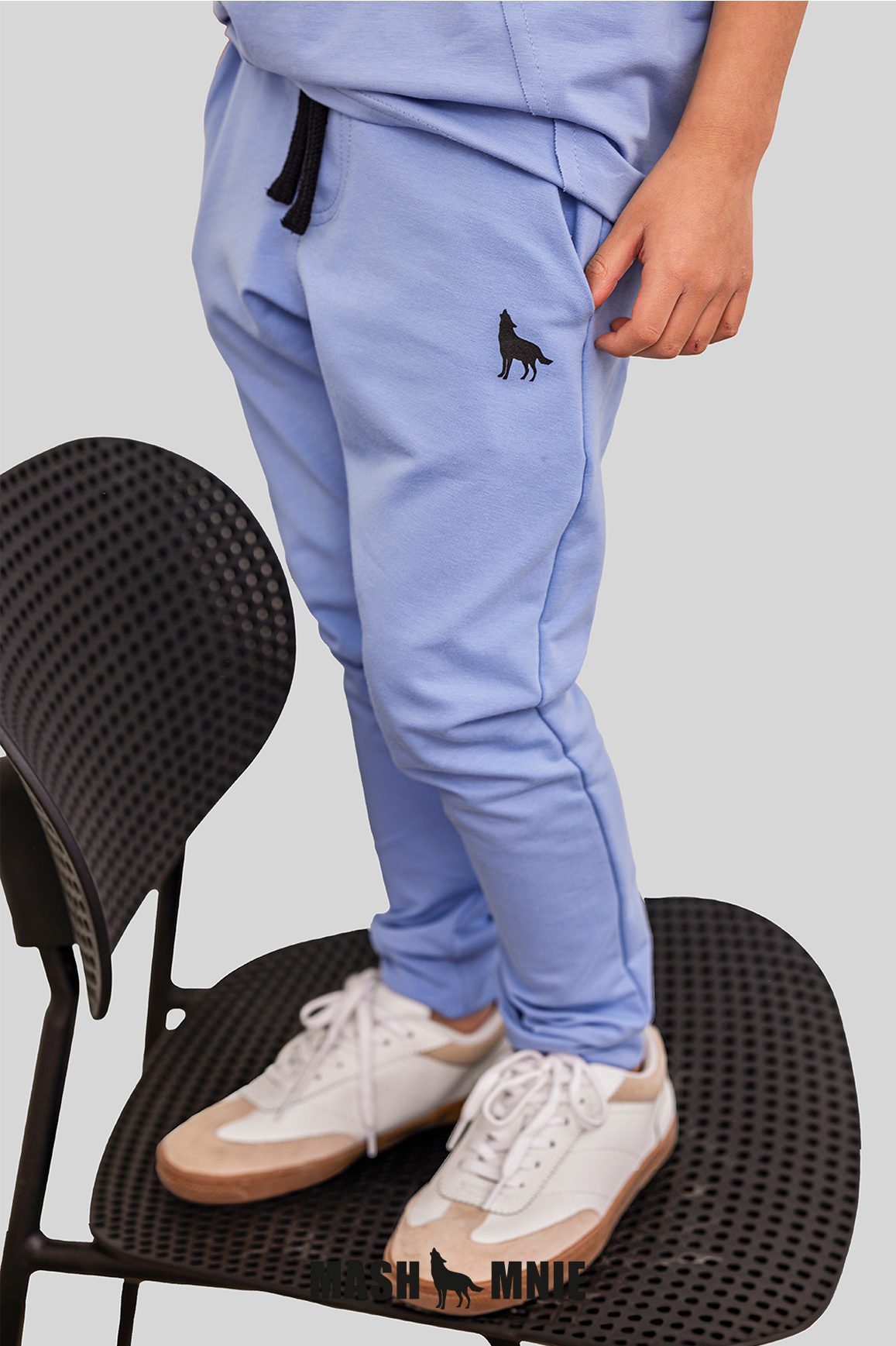 Spodnie dresowe WOLF WHISPERS DROP 2 – kolor niebieski