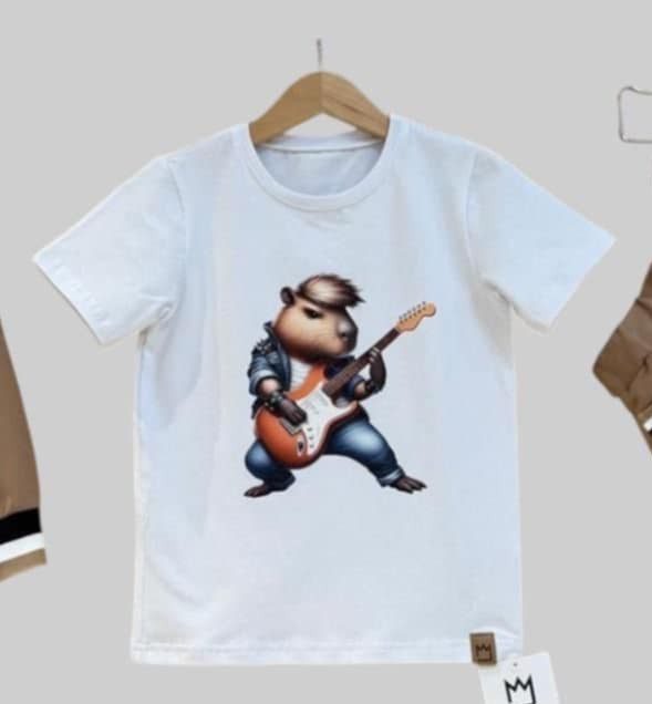 T-shirt dla chłopca z nadrukiem kapibara – biały MIMI