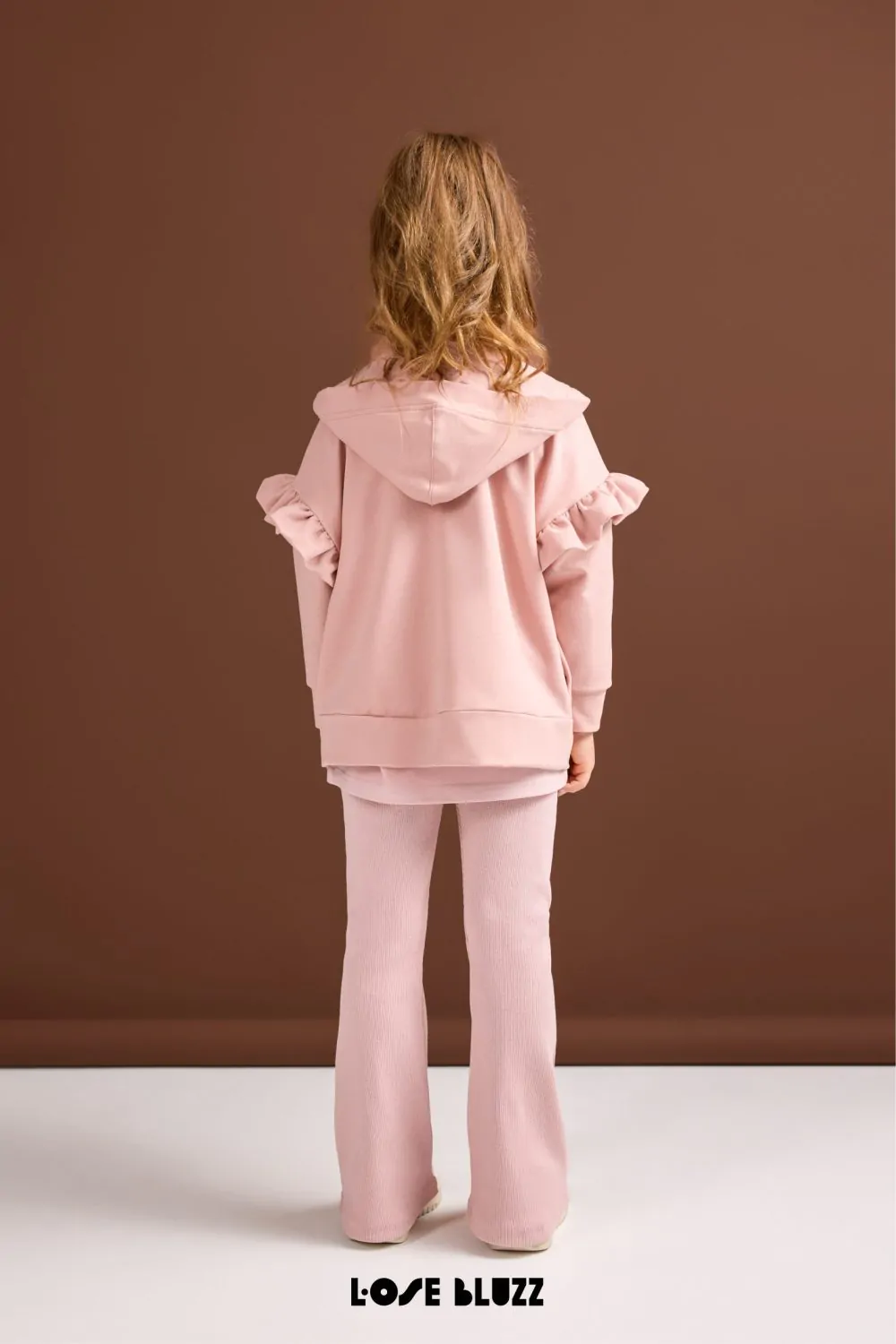 Bluza różowa z kapturem dla dziewczynki - Loose Bluzz - obrazek 3