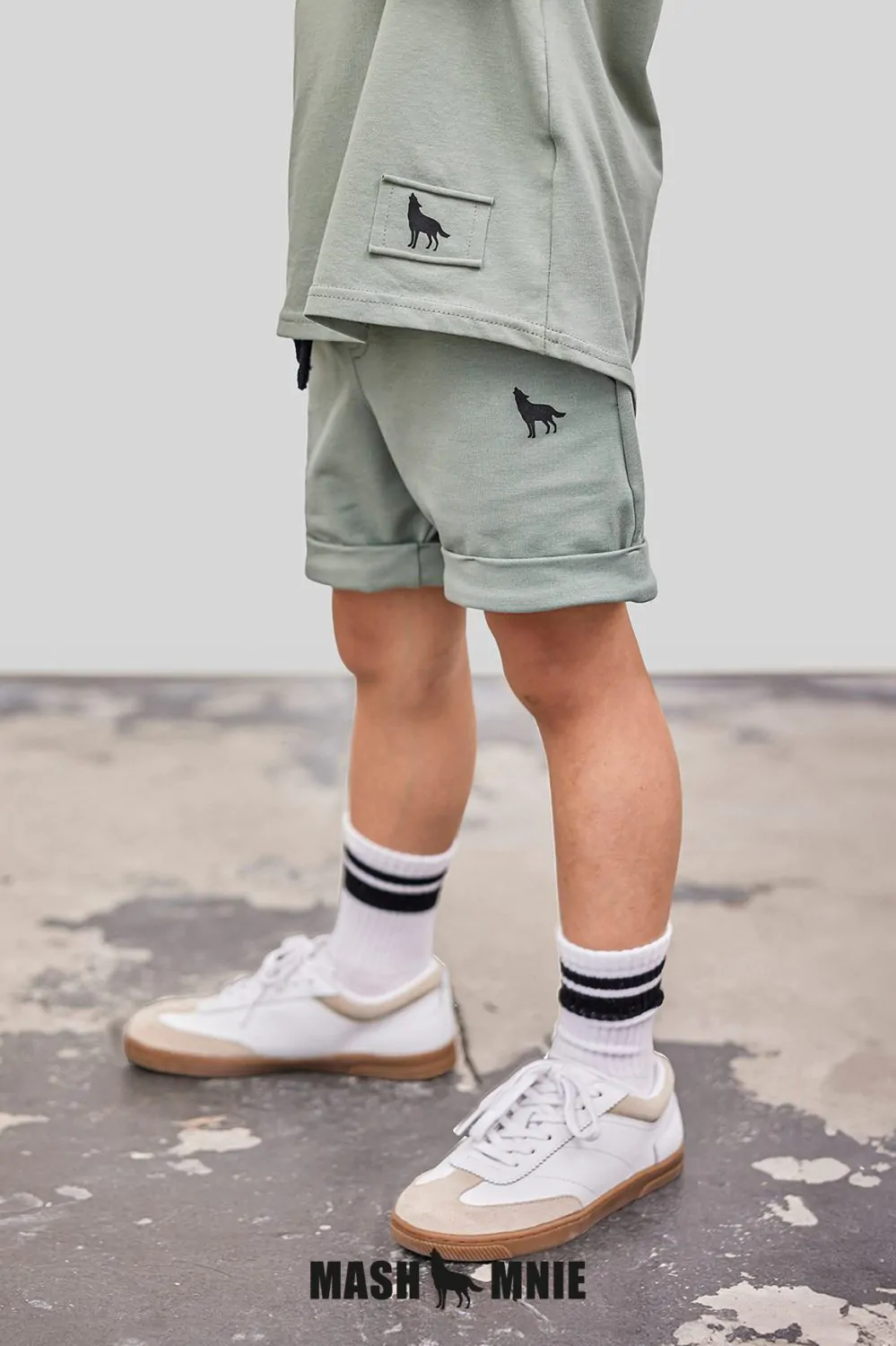 Krótkie spodenki, szorty WOLF MashMnie- kolor khaki